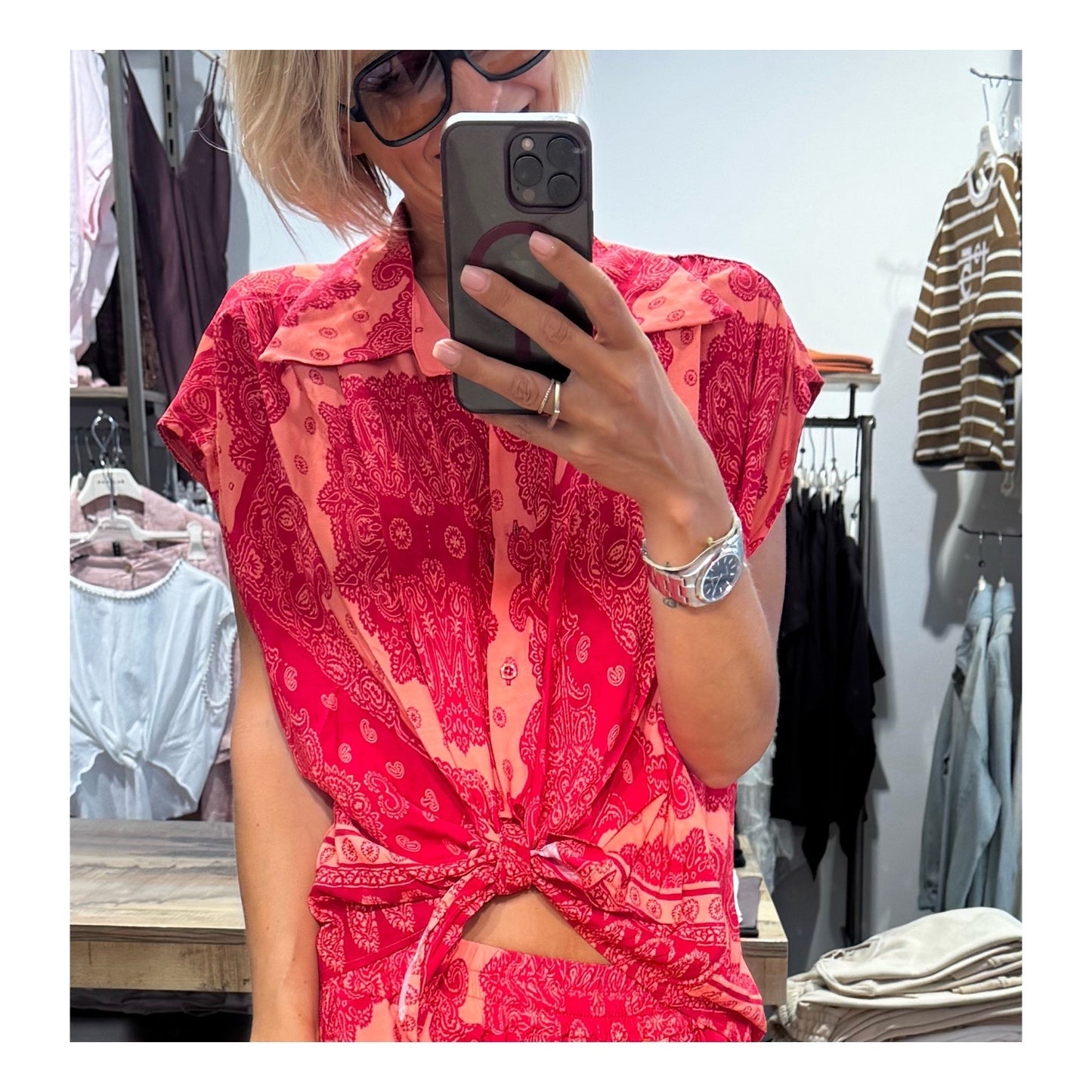 Camicia smanicata bandana - tensione in