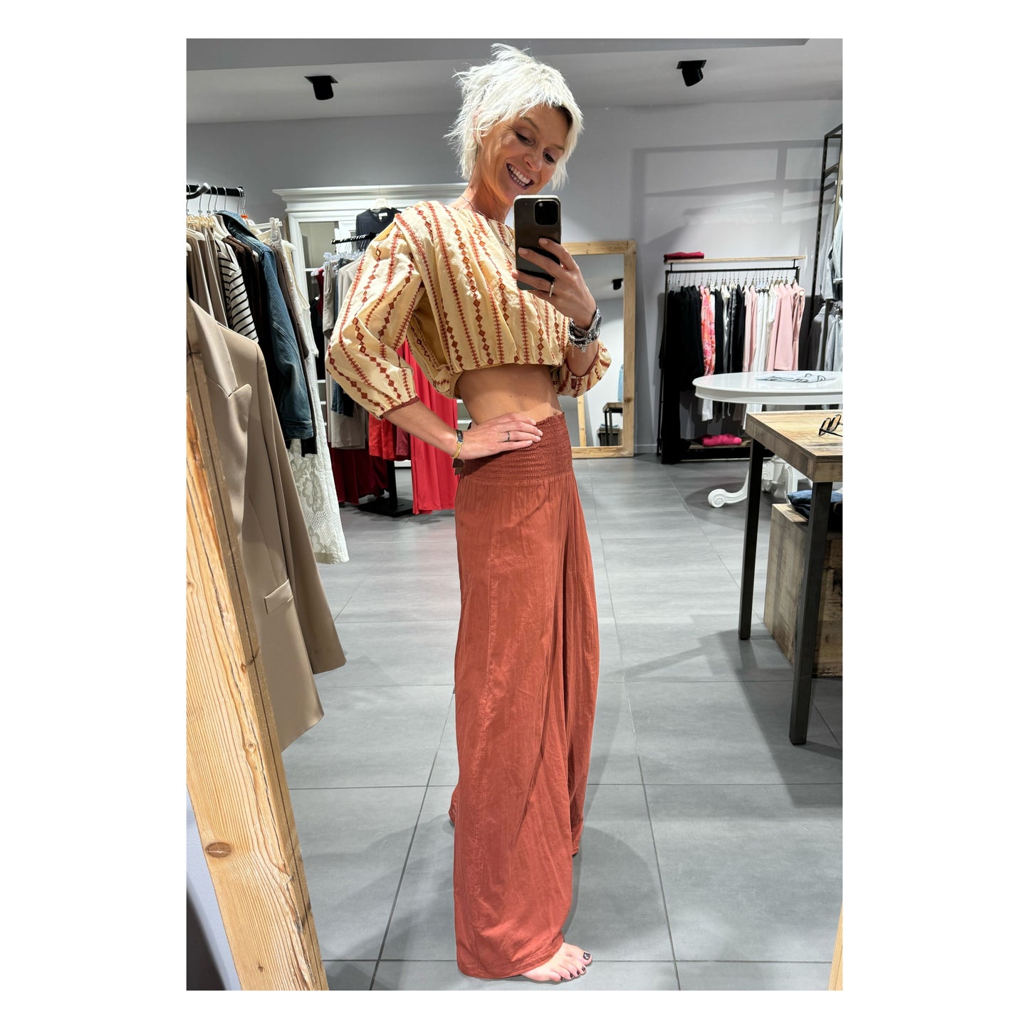 Top ricamo - Meme Road