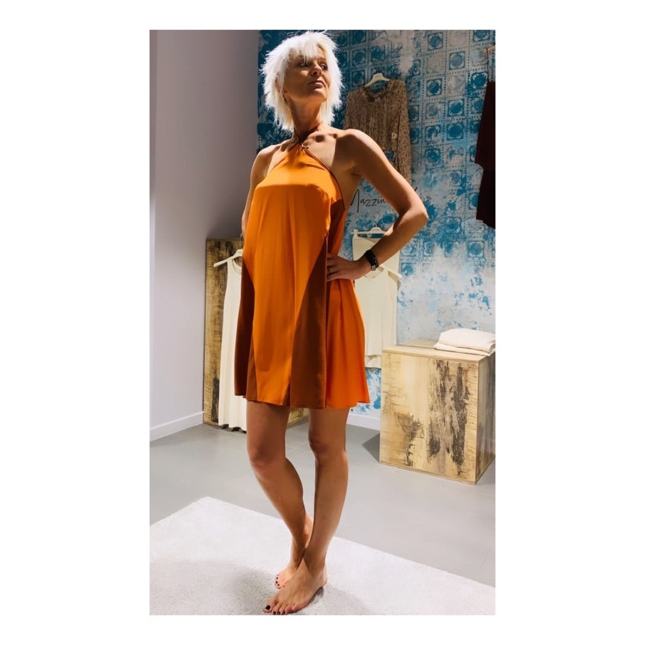 Abito corto - Meme Road